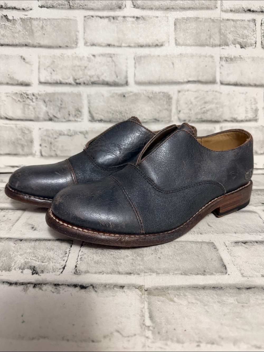 Bed Stu Women's Slip-On Cobbler Eden Leather Flats in Distressed Gray and Brown